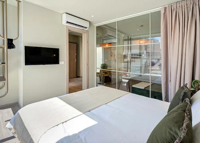9 Muses Exclusive Suites In Syntagma